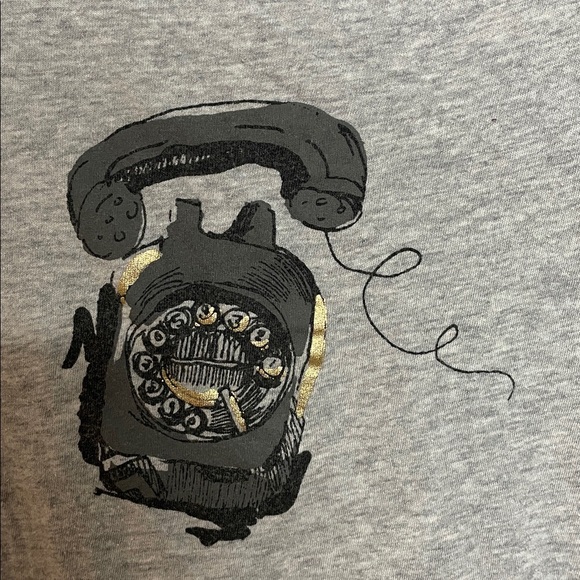 Banana Republic size Medium Light Gray Graphic T-shirt with Rotary Phone on It - Picture 3 of 7